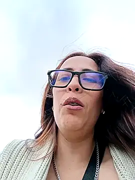 Lena-32 online show from 01.31.25