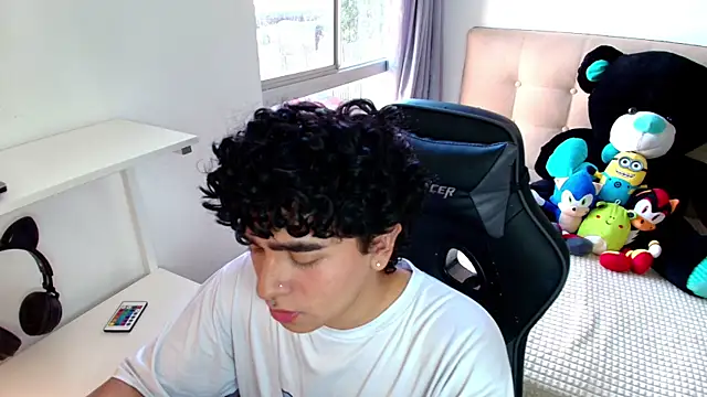  nickconnor01 online show from 12.19.24