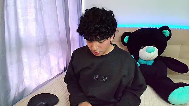  nickconnor01 online show from 12.30.24