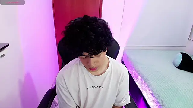  nickconnor01 online show from 03.11.25