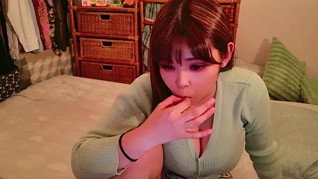 Megu Melon online show from 12.04.24