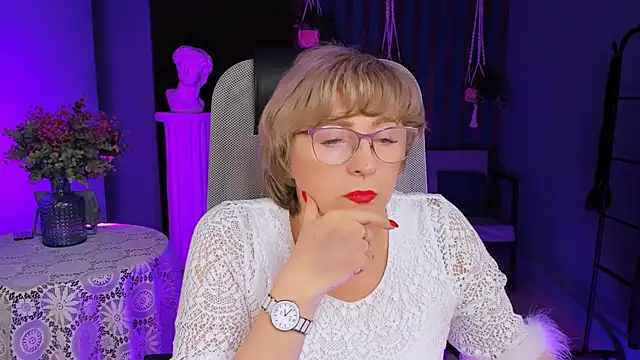 Snapshot of sugar_vivien chatting on 01.09.25 sugar vivien online show from 01.09.25