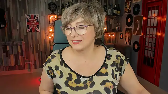 Snapshot of sugar_vivien chatting on 01.26.25 sugar vivien online show from 01.26.25