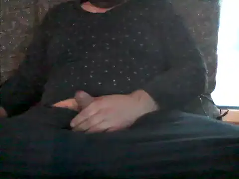 Snapshot of Alex-Mya chatting on 11.30.25 Alex-Mya online show from 11.30.25