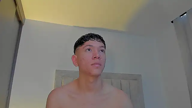 JulianRose 1 online show from 04.11.26