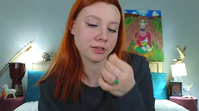 Snapshot of MileyMiller chatting on 02.20.25 MileyMiller online show from 02.20.25