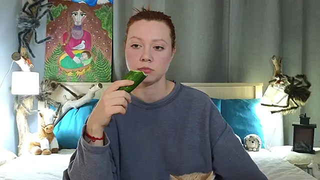 Snapshot of MileyMiller chatting on 11.26.25 MileyMiller online show from 11.26.25