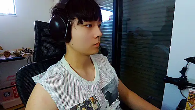 Snapshot of Tkcqcc chatting on 05.15.26 Tkcqcc online show from 05.15.26