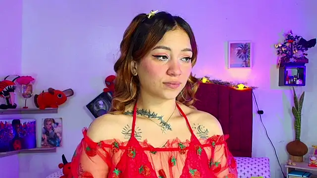 Snapshot of alisson_zafiro_ chatting on 02.18.26 alisson zafiro online show from 02.18.26