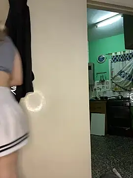 Snapshot of FlorBich chatting on 01.12.25 FlorBich online show from 01.12.25