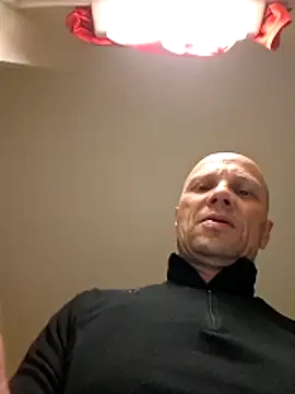 Snapshot of wedge75 chatting on 05.11.26 wedge75 online show from 05.11.26