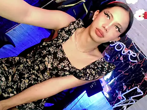 whiteladyboy online show from 12.19.25