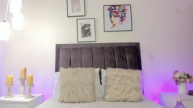 helen mooree online show from 04.16.26