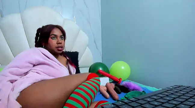 Lizzie Williams  online show from 03.18.25