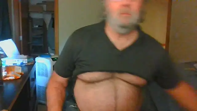 Snapshot of Doherty10 chatting on 07.16.26 Doherty10 online show from 07.16.26