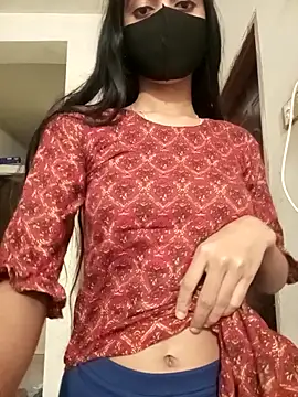 Snapshot of Raya-Moni chatting on 11.22.25 Raya-Moni online show from 11.22.25