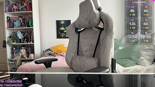 Snapshot of unicornsfeet chatting on 03.09.25 unicornsfeet online show from 03.09.25