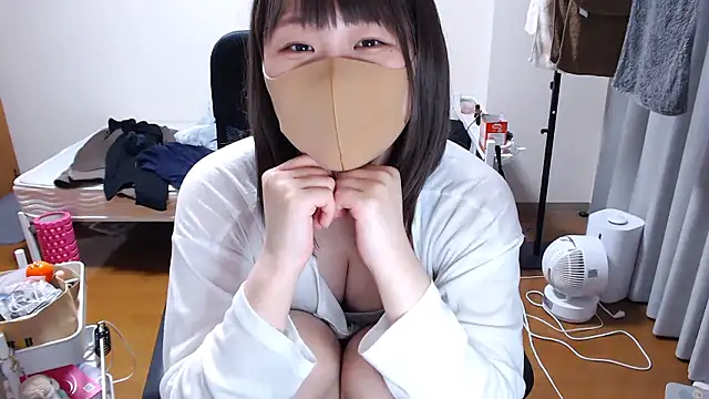 Snapshot of izumi__123 chatting on 05.14.26 izumi 123 online show from 05.14.26