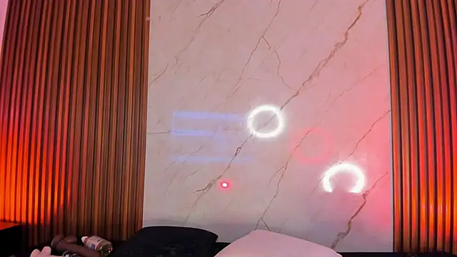 Snapshot of Emiilycollins chatting on 12.07.24 Emiilycollins online show from 12.07.24