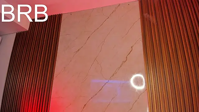 Snapshot of Emiilycollins chatting on 01.12.25 Emiilycollins online show from 01.12.25