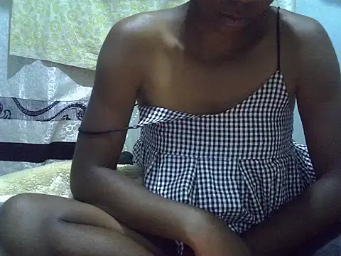 Snapshot of ElianeHot chatting on 09.22.25 ElianeHot online show from 09.22.25