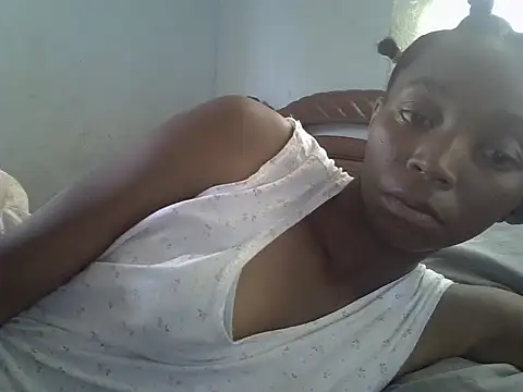 Snapshot of ElianeHot chatting on 11.01.25 ElianeHot online show from 11.01.25