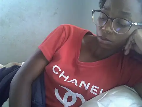 ElianeHot online show from 04.04.26