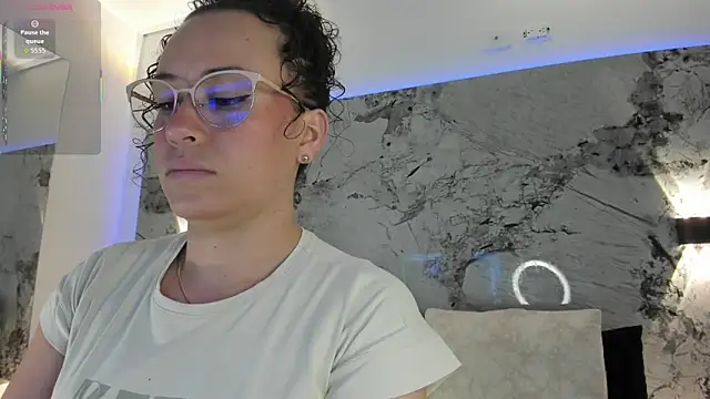 LIZ HOLMES online show from 12.22.25