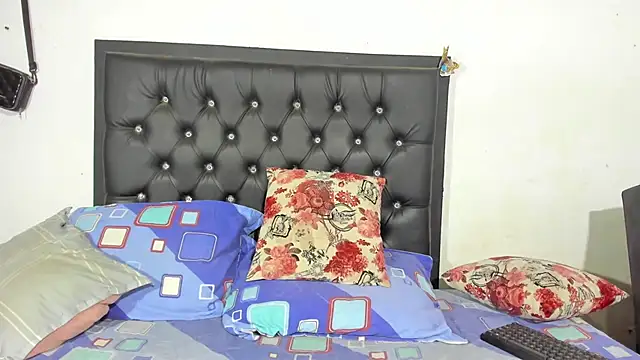 Darlyquenn11 online show from 02.01.25