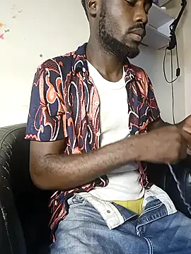 Snapshot of Moteroxz chatting on 09.27.25 Moteroxz online show from 09.27.25