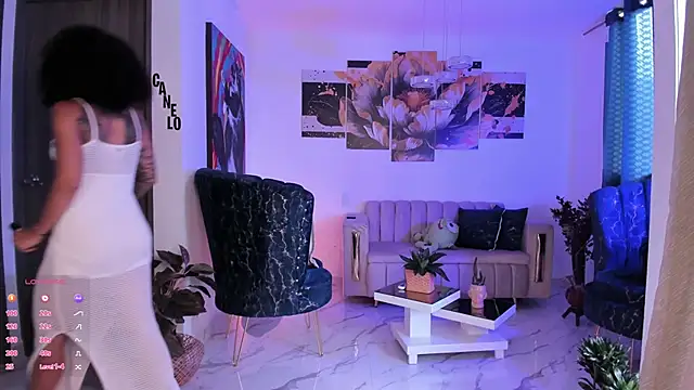 pretty pettite online show from 12.08.24