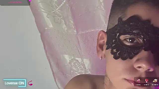 Snapshot of mexican_cum chatting on 10.24.25 mexican cum online show from 10.24.25