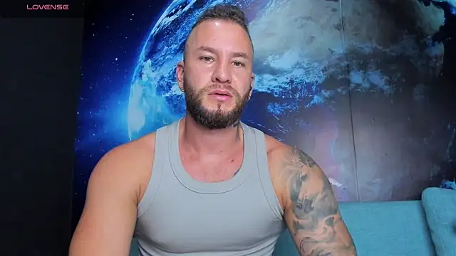 Snapshot of delessandro_world chatting on 03.28.26 delessandro world online show from 03.28.26