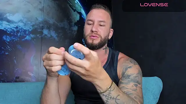 Snapshot of delessandro_world chatting on 03.30.26 delessandro world online show from 03.30.26