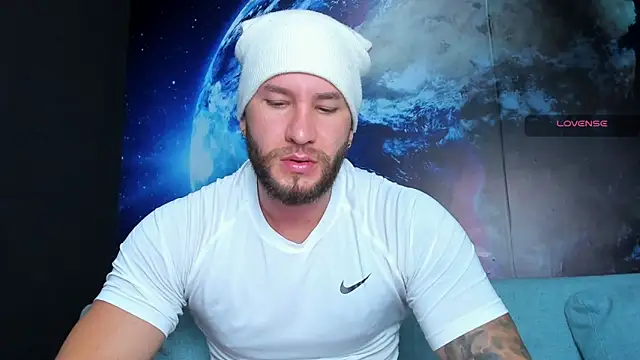 Snapshot of delessandro_world chatting on 04.05.26 delessandro world online show from 04.05.26