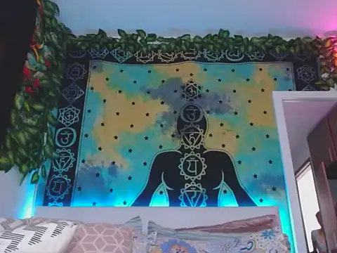 Snapshot of chanel_1041 chatting on 11.19.25 chanel 1041 online show from 11.19.25