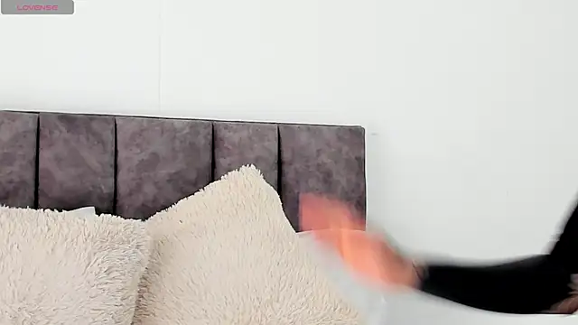 VeronicaTonu online show from 02.05.25