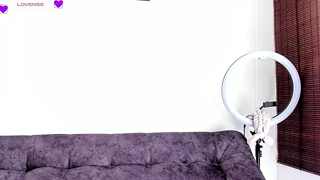 VeronicaTonu online show from 10.04.25