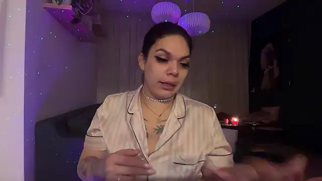 Its MadameGaby online show from 02.13.26