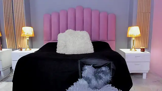 Snapshot of RamonaSimons chatting on 01.23.25 RamonaSimons online show from 01.23.25