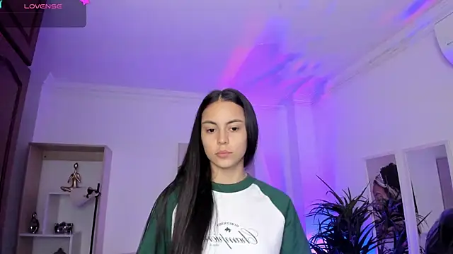 Aleejaa   online show from 03.14.25