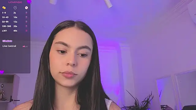 Aleejaa   online show from 04.14.26