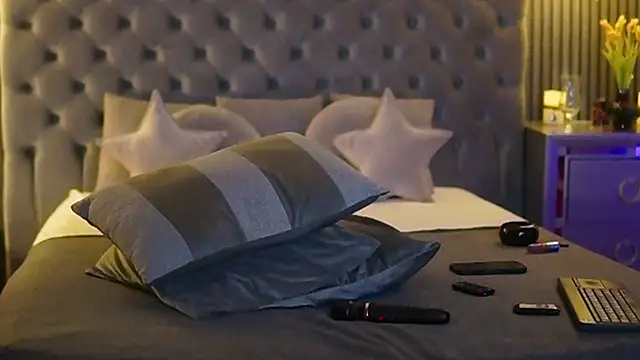 Snapshot of AmelyNoir chatting on 01.27.25 AmelyNoir online show from 01.27.25