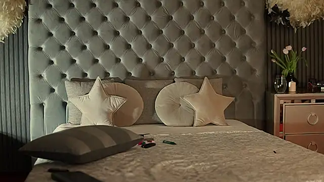 Snapshot of AmelyNoir chatting on 03.04.25 AmelyNoir online show from 03.04.25