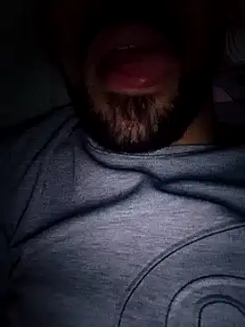 Snapshot of big_hard_dick1 chatting on 03.18.25 big hard dick1 online show from 03.18.25