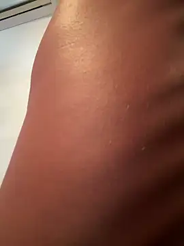 Rose-euphoria online show from 10.14.25