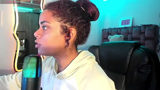 ladyrd1 online show from 01.02.25