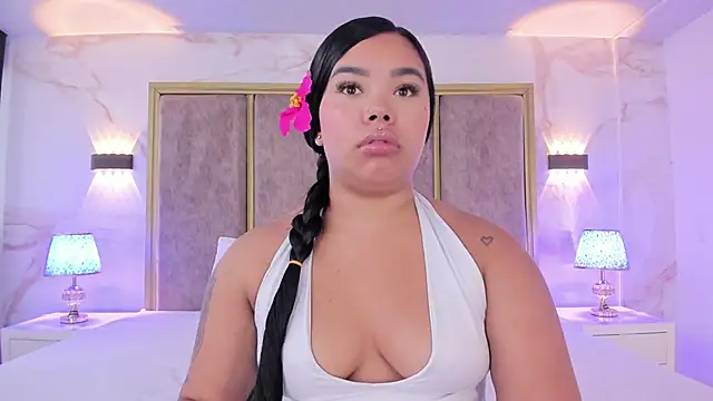 MarianaGarciaa   online show from 11.15.25