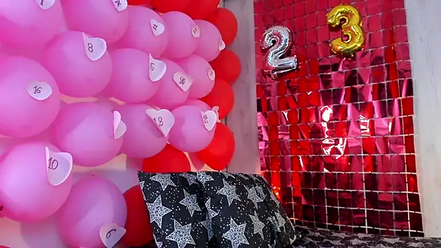 Snapshot of lovely_kitt chatting on 02.17.25 lovely kitt online show from 02.17.25