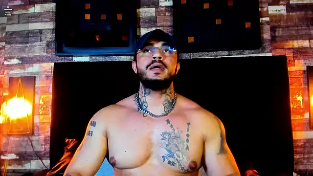 Van Velckan online show from 01.16.25